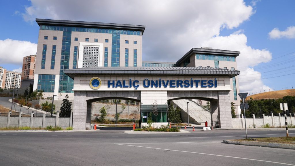 Haliç University